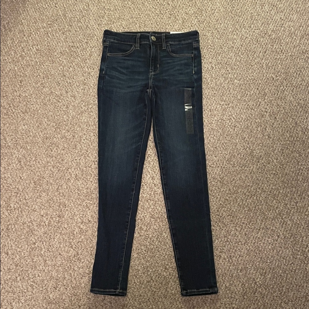 American Eagle Women's Dark Wash High Rise Jegging Size 4 (New With Tags)